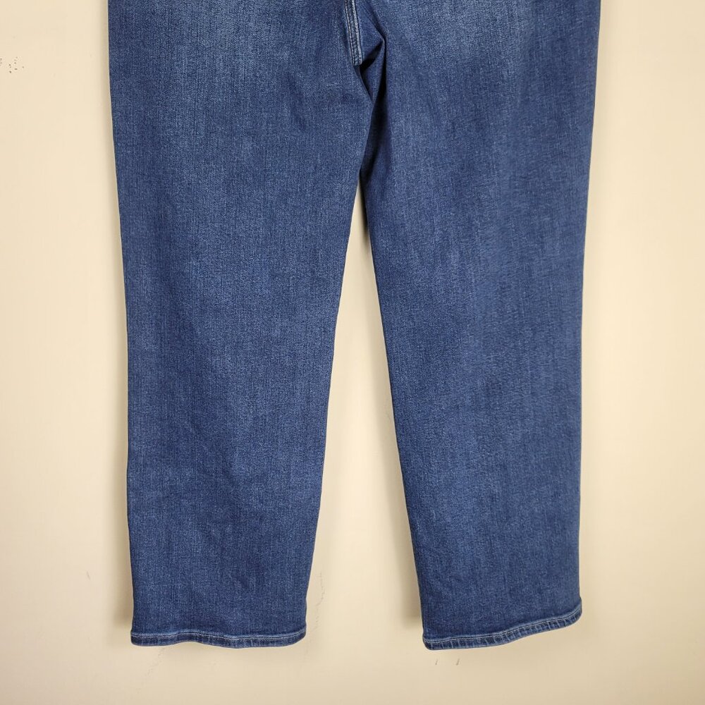 NYDJ Relaxed Straight Ankle Jeans Size 10 Medium Wash Lift Tuck Stretch Denim - Picture 3 of 14